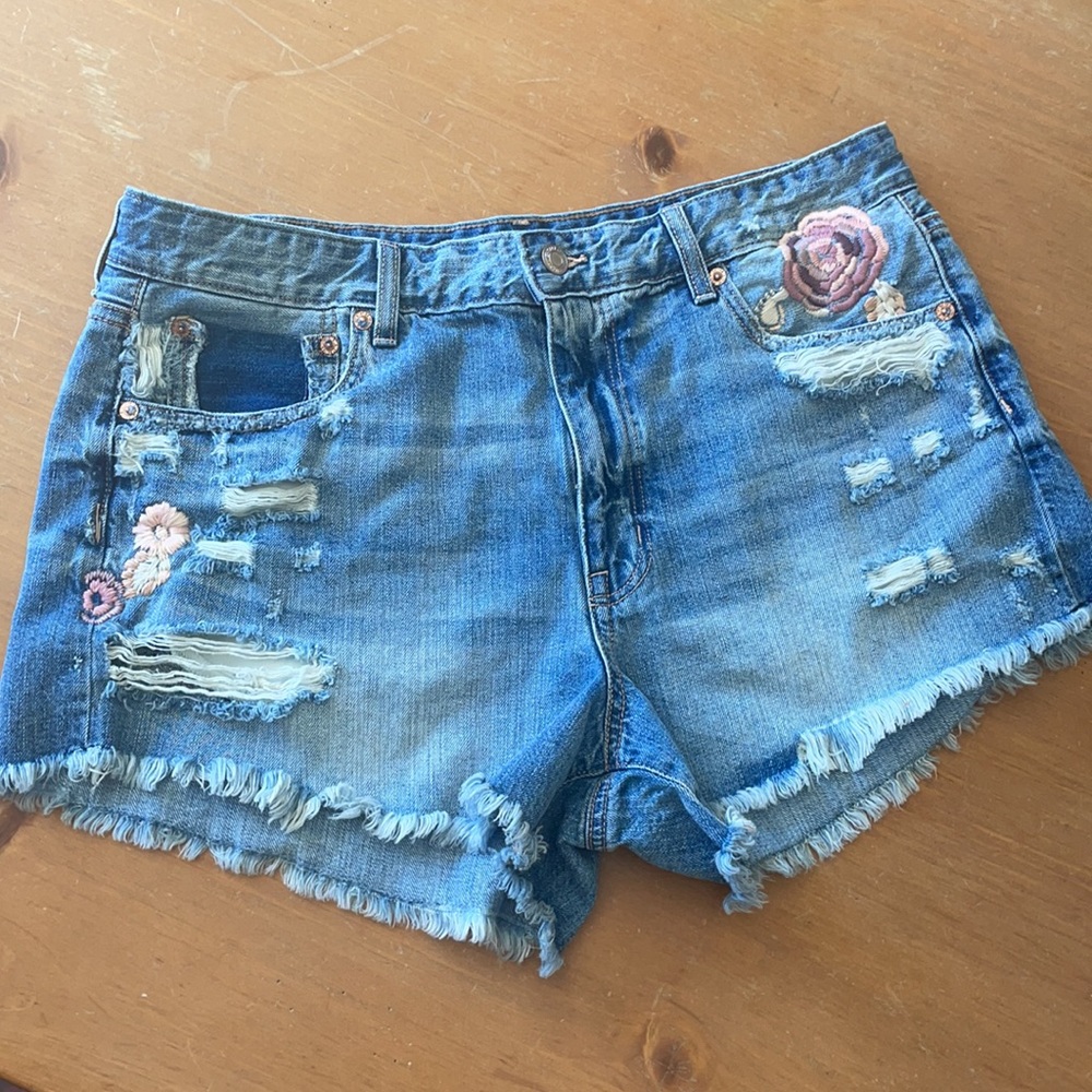 American Eagle Embroidered Distressed Jean Shorts